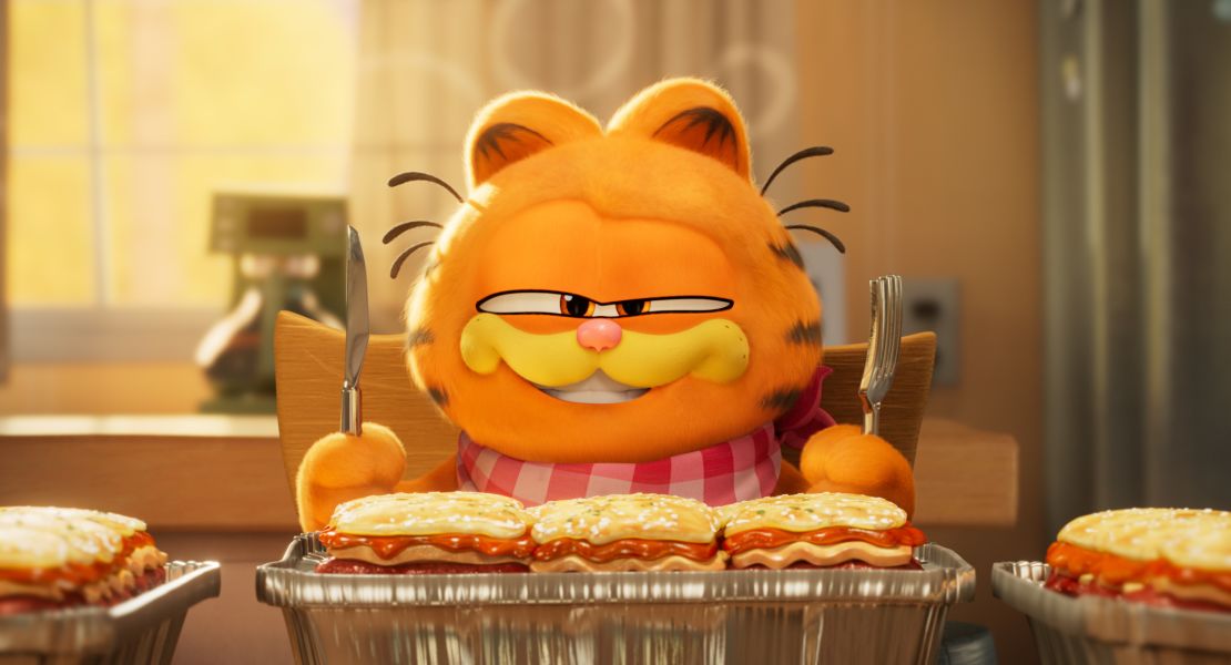 Garfield (voiced by Chris Pratt) in 