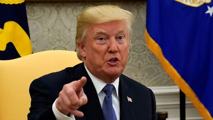 Trump slaps 100% tariff on branded pharma drug imports