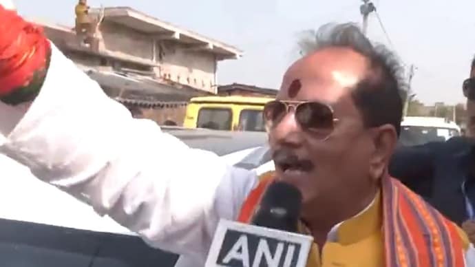 Bihar Deputy CM Vijay Sinha’s Convoy Attacked: Locals Blame Bad Roads and Broken Promises