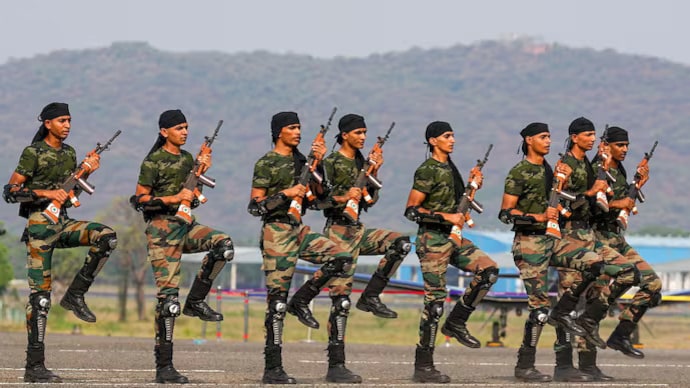 spiring to join the Indian Army as an officer? Apply for UPSC CDS 1 before Dec 30