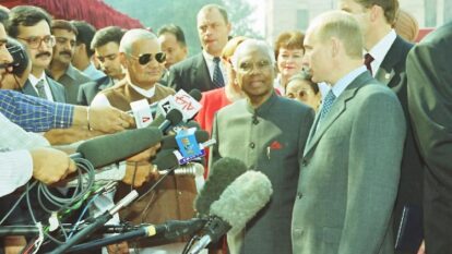 Vladimir Putin and his wife Lyudmila at the Taj Mahal during his first visit to India in 2000.