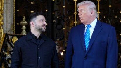 Donald Trump welcomes Volodymyr Zelenskyy at his Mar-a-Lago residence in Florida. Donald Trump welcomes Volodymyr Zelenskyy at his Mar-a-Lago residence in Florida.