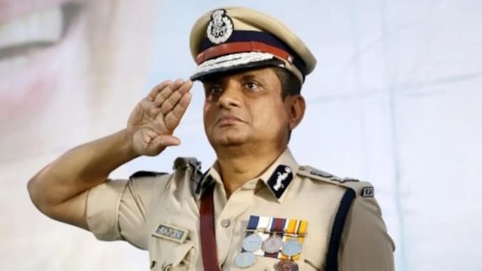 Before the I-PAC, the ED has made a new appeal to the Supreme Court to suspend the top cop in Bengal. Hearing
