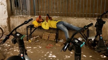 blinkit ten minute delivery branding drop deepinder goyal zomato swiggy instamart zepto government intervention will not change gig worker life groceries delivered