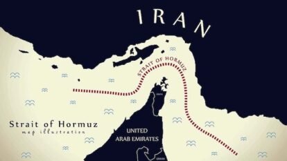 Iran bans US and Israeli ships and approves a toll plan for the Strait of Hormuz