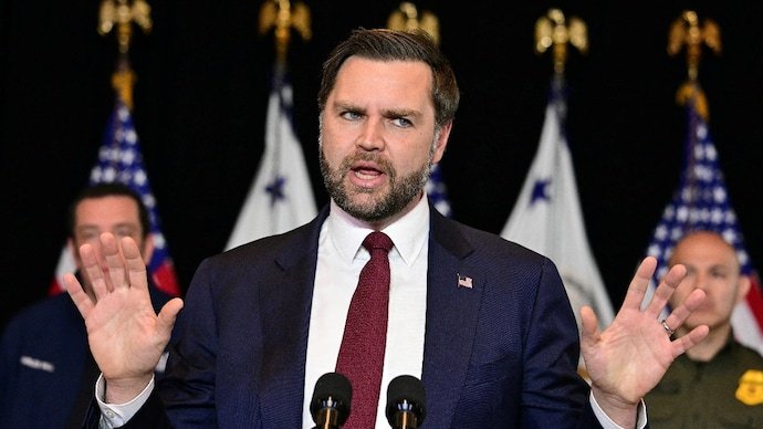 US dispatches JD Vance for Iran talks in Pakistan as Hormuz reopening takes centre stage