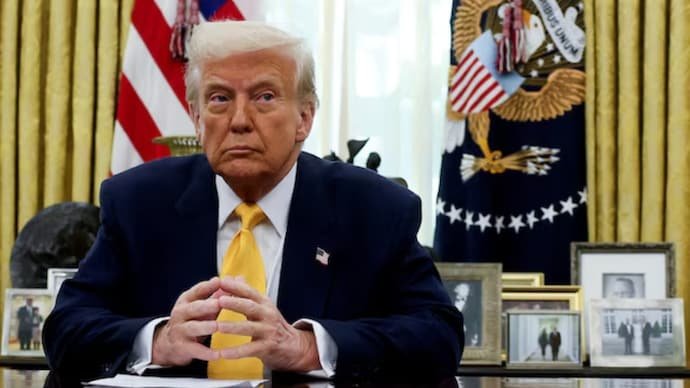 Trump says Iran leaders are 'begging' for deal but gives diplomacy just days before military action