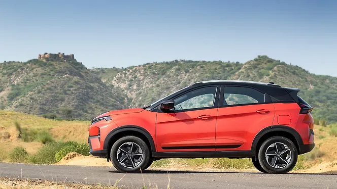 Tata Nexon Right Side View