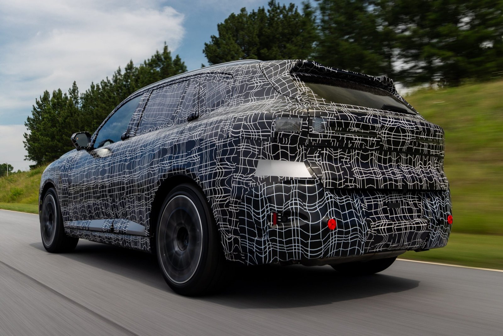 Next-gen BMW X5 to launch in India in LWB guise