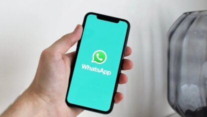 WhatsApp Said to Be Developing View-Once Text Messages Feature for iOS App