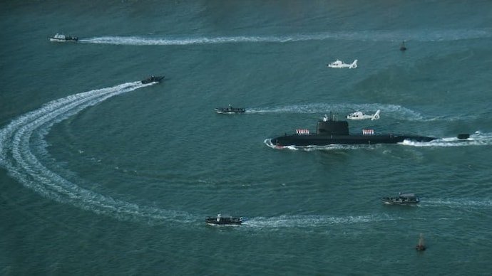 Pakistan's new China-built PNS Hangor submarine was welcomed by its Navy in Karachi.