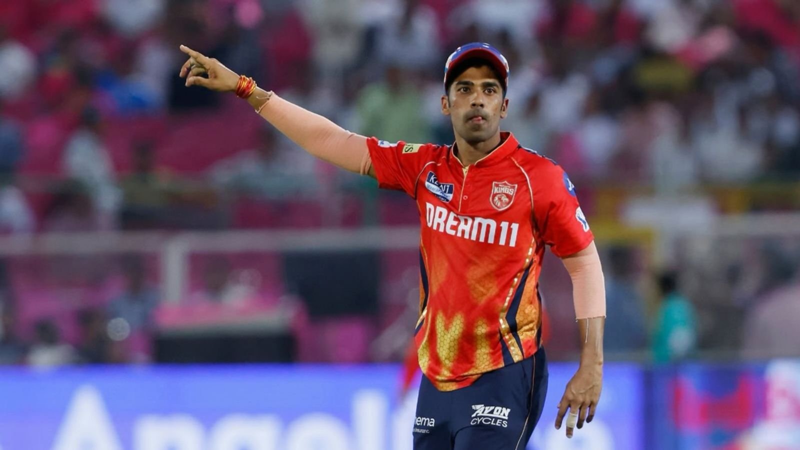 Shashank Singh Hostage Allegation Controversy: Punjab Kings Star Denies Assault Claims, Says Cook Had Different Intentions