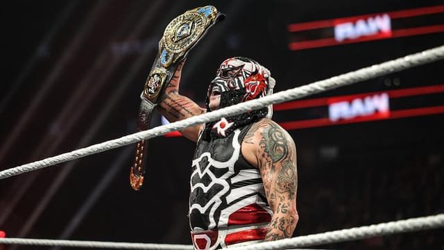 WWE RAW Paris 2026: Five Possible Endings Featuring Penta, Rey Mysterio, Seth Rollins & Bron Breakker