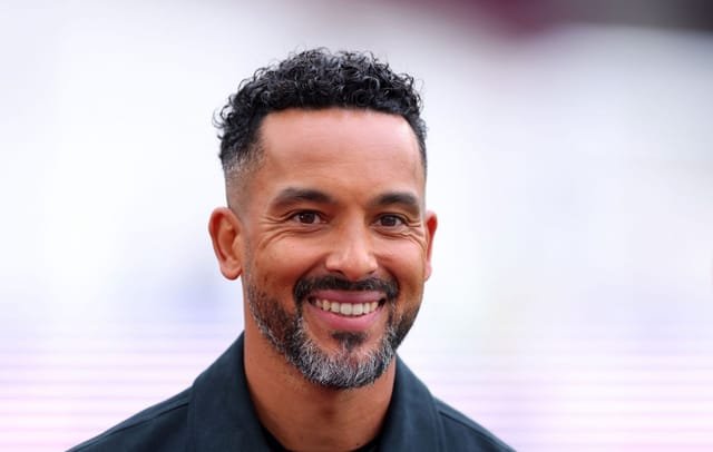 Theo Walcott Backs Marcus Rashford to Become England's Key Star at FIFA World Cup 2026