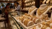 Gold Prices Fall Sharply as India’s Gold Demand Slumps 70%: Why Buyers Are Staying Away and What Investors Should Know