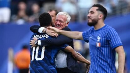 Kylian Mbappe's Emotional Tribute to Didier Deschamps Lights Up France's FIFA World Cup Victory Kylian Mbappe's Emotional Tribute to Didier Deschamps Lights Up France's FIFA World Cup Victory