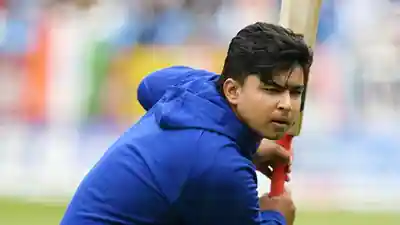 Ravi Shastri Backs Vaibhav Sooryavanshi for India Debut, Says Teenager Would Have ‘Taken Their Pants Off’ Against Ireland
