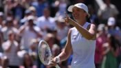Iga Swiatek Wimbledon 2026 Campaign Gathers Momentum as Defending Champion Powers Into Third Round