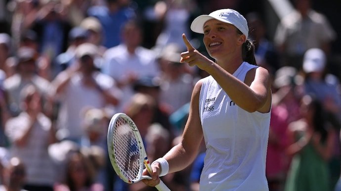 Iga Swiatek Wimbledon 2026 Campaign Gathers Momentum as Defending Champion Powers Into Third Round