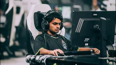Nihal Sarin Pays Emotional Tribute to Daniel Naroditsky After Historic Bullet Chess Championship Triumph