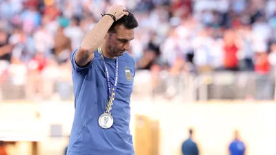 Lionel Scaloni Breaks Down in Tears After Argentina’s World Cup Final Defeat, Future in Doubt
