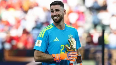 Unai Simón’s World Cup Masterclass: How Spain’s Golden Glove Winner Redefined Modern Goalkeeping