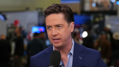 Tom Pelissero ESPN Layoff Rumors: NFL Insider’s Future, Salary, Net Worth and Possible Next Career Move Tom Pelissero ESPN Layoff Rumors: NFL Insider’s Future, Salary, Net Worth and Possible Next Career Move