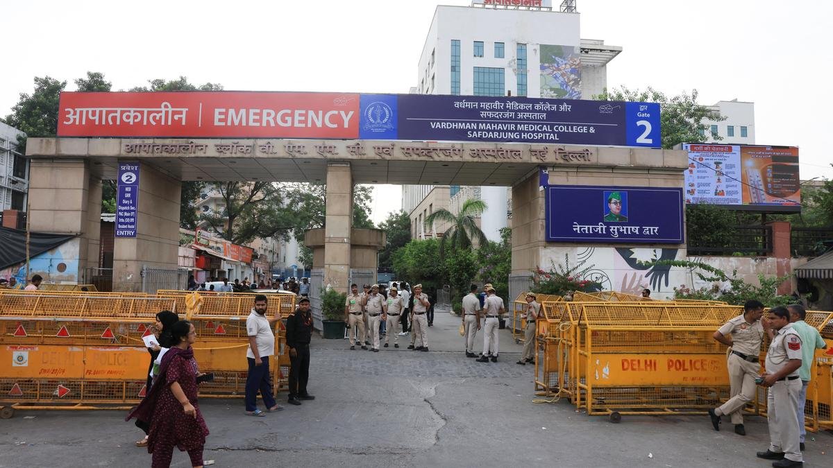 Hospitals Must Not Function as an Extension of Law Enforcement, Say Safdarjung Hospital Resident Doctors
