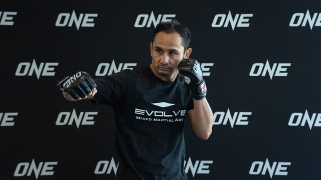 Sam-A Gaiyanghadao at 42: How the Muay Thai Legend Is Defying Age Ahead of His ONE Championship Title Fight