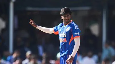 Mayank Yadav’s Stunning Comeback: How India’s Pace Sensation Returned Stronger After Two Years of Injuries