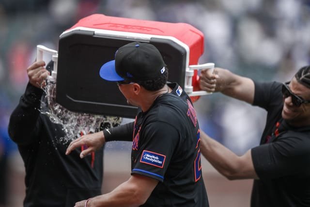 Juan Soto and Francisco Alvarez's Failed Gatorade Shower Goes Viral After Mets Beat Dodgers