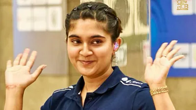 Esha Singh Wins ISSF World Cup Gold, Manu Bhaker Takes Bronze in Women's 25m Pistol at Hangzhou