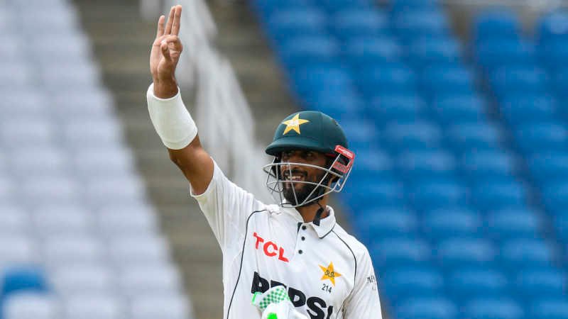 Shan Masood Finger Fracture: Pakistan Captain Shows Fighting Spirit in Tough West Indies Test Chase