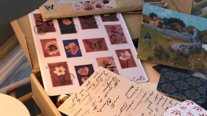 Gen Z Snail Mail Trend: Why a Digital Generation Is Falling in Love with Handwritten Letters