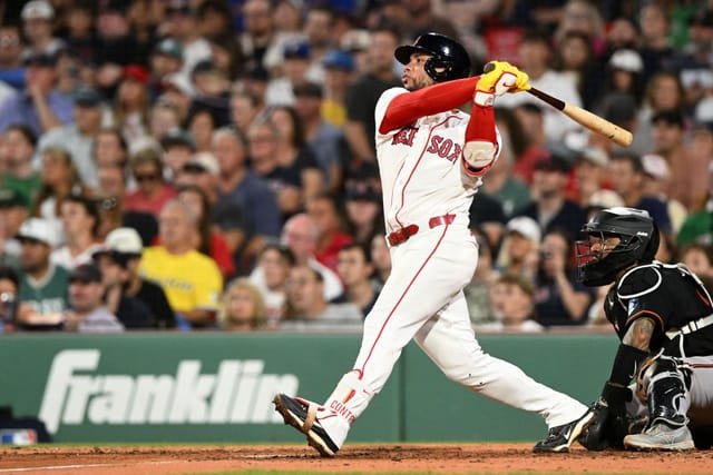 Willson Contreras Faces Fan Backlash After Emotional Red Sox Dugout Moment vs Athletics