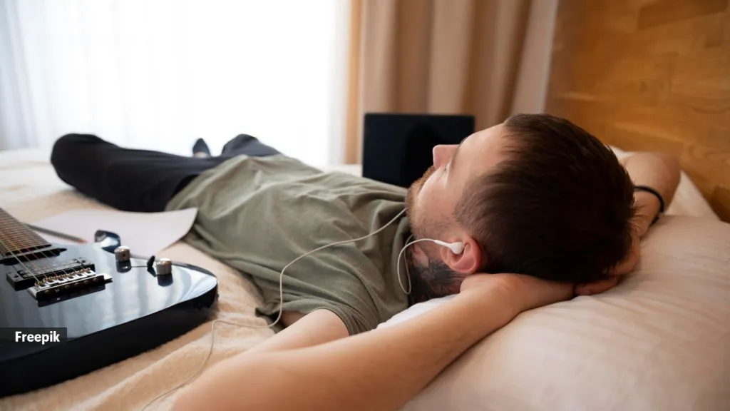 Sleeping With Earplugs Every Night? ENT Experts Explain the Benefits, Risks and Safe Usage Tips