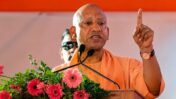 Yogi Adityanath Announces Health Cover for 3.54 Lakh Cooks