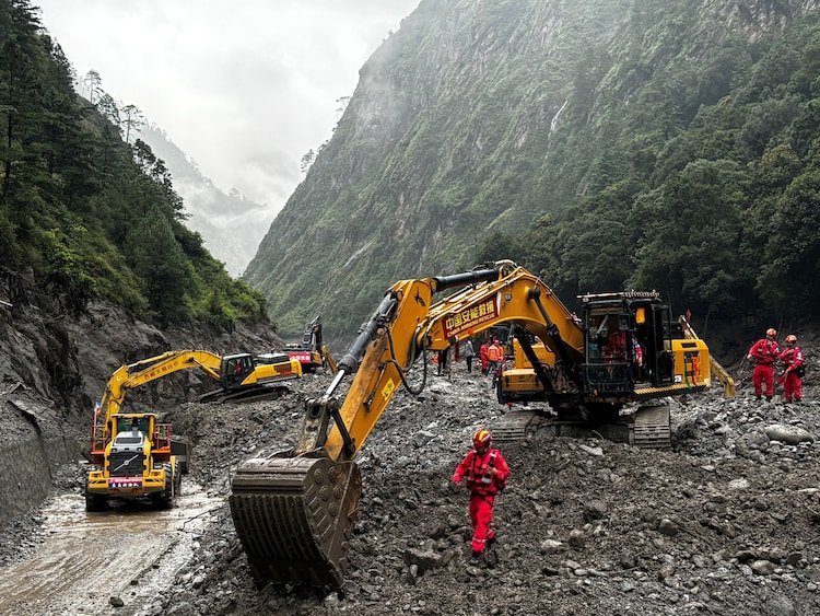 Nepal saw the risk, sought early warning from China