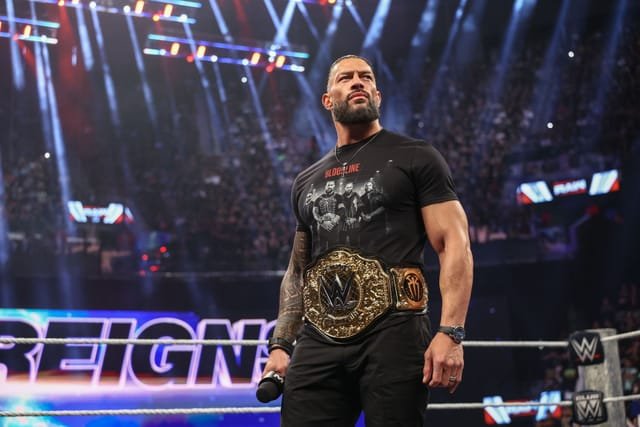 LA Knight Calls Roman Reigns 'Biggest Vomit in the Business' on WWE RAW, Teases World Title Feud