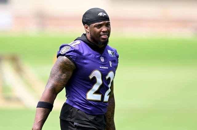 Derrick Henry Clarifies Retirement Rumors, Says He Wants to Finish NFL Career with Ravens