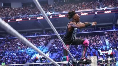 Je'Von Evans Warns WWE NXT Roster After Grayson Waller's Explosive Promo Je'Von Evans Warns WWE NXT Roster After Grayson Waller's Explosive Promo