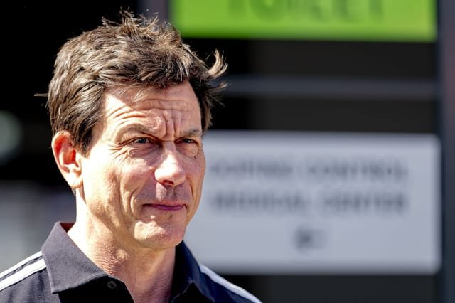 Toto Wolff Takes Ferrari Dig as Mercedes Leads 2026 F1 Power Unit Battle