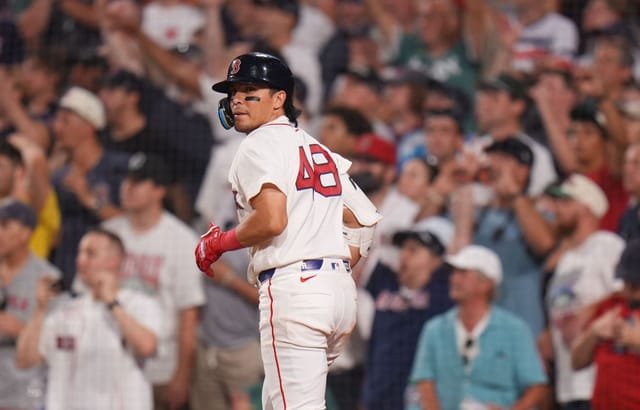 Anthony Seigler Scores on Ceddanne Rafaela Fly Ball After Bizarre Red Sox-Blue Jays Play