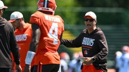 Deshaun Watson vs Shedeur Sanders: Browns QB Battle Intensifies