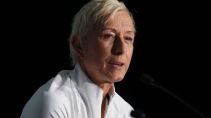 Martina Navratilova Threatens to Withdraw Democratic Party Support Martina Navratilova Threatens to Withdraw Democratic Party Support