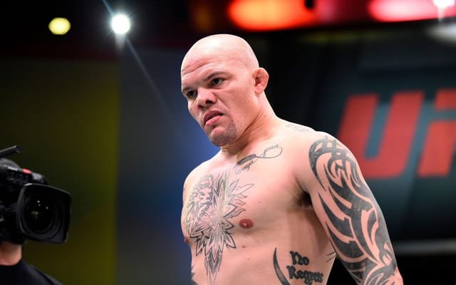 Anthony Smith Breaks Silence After Arrest, Shares Update on Legal Case