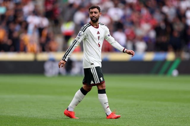Tony Cascarino Slams Bruno Fernandes After Man Utd’s 2-0 Hull City Loss