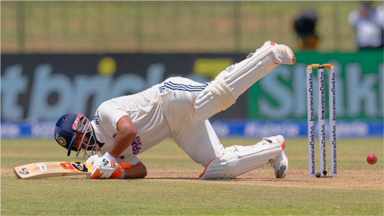 Rishabh Pant Injury Update: Shoulder Bruised as India Face Day 4 Fitness Concern