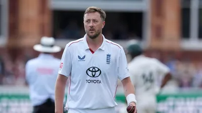 Ollie Robinson’s 4/11 Destroys Pakistan as England Dominate Lord’s Test