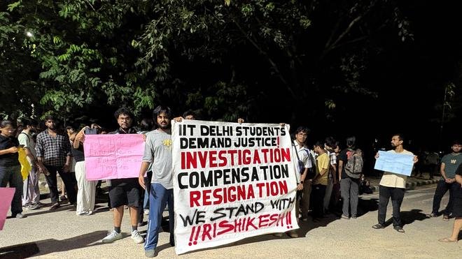 IIT Delhi Student Protest Puts Campus Mental Health and Suicide Prevention Under Spotlight